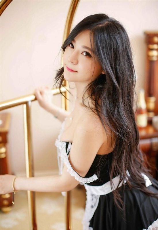 サイズの親密な衣類と黒いCosplayの女中2xLの女性のセクシーなランジェリー