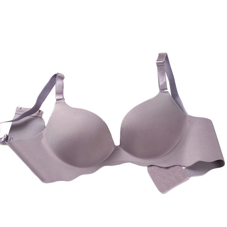 抗菌性38B 38Cのセクシーな女性のブラの継ぎ目が無い無線ブラは押上る