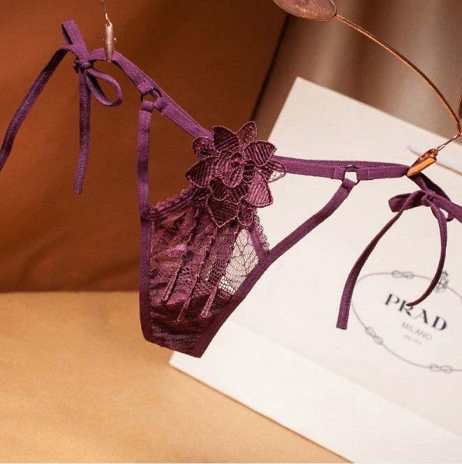 叉G -ひもの女性下着のパンティーの刺繍の女性のセクシーなパンティー