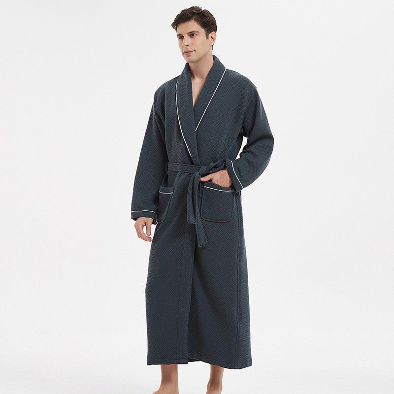 Loungewearの男性寝間着の人のための固体綿織物の暖かいPJと